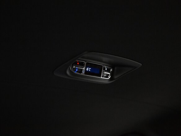 2026 Mercedes-Benz V-Класс Extra Long 300 d экстра длинный III (W447) Рестайлинг 2, чёрный, 18446400 рублей - вид 27