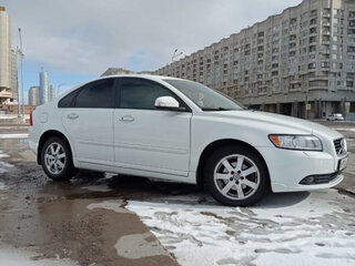 2012 Volvo S40 II Рестайлинг, белый, 720000 рублей, вид 1
