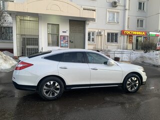 2014 Honda Crosstour I Рестайлинг, белый, 1890000 рублей, вид 2