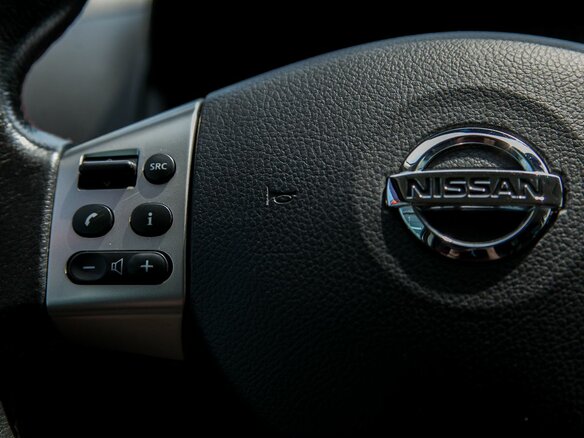 2010 Nissan Note I Рестайлинг, коричневый - вид 17