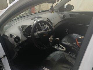 2012 Chevrolet Aveo II, белый, 650000 рублей, вид 5