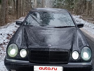 1996 Mercedes-Benz E-Класс 230 II (W210, S210), чёрный, 850000 рублей, вид 4