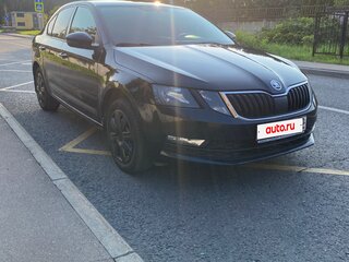2018 Skoda Octavia III (A7) Рестайлинг, чёрный, 1300000 рублей, вид 5