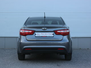 2013 Kia Rio 5-speed III, серый, 757000 рублей, вид 4