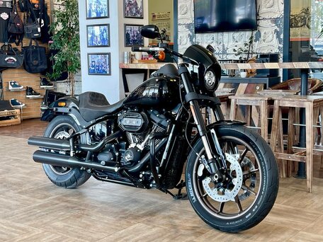 2019 Harley-Davidson Low Rider, чёрный, 1950000 рублей, вид 3