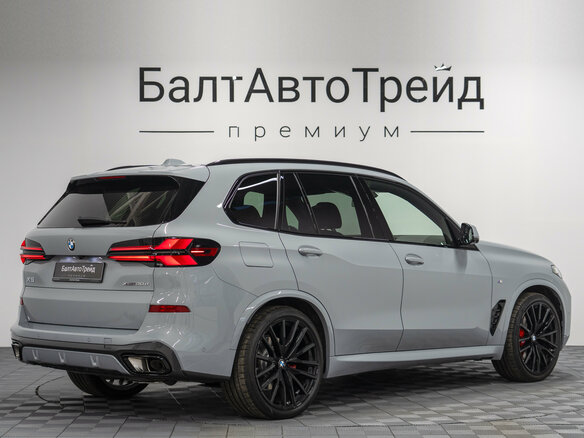 2026 BMW X5 30d IV (G05/G18) Рестайлинг, серый, 15490000 рублей - вид 6