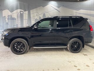 2019 Toyota Land Cruiser Prado 150 Series Рестайлинг 2, чёрный, 4736890 рублей, вид 2