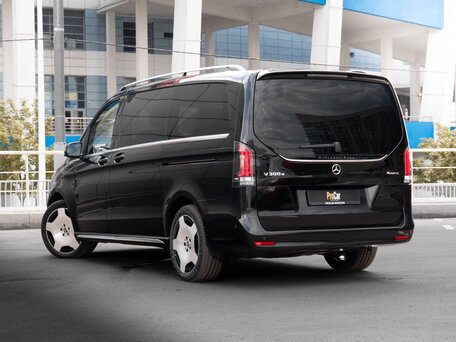 2026 Mercedes-Benz V-Класс Long 300 d длинный III (W447) Рестайлинг 2, чёрный, 14690000 рублей, вид 3