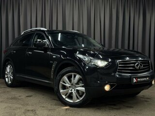2014 Infiniti QX70, чёрный, 2449777 рублей, вид 3