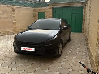 2019 Hyundai Solaris II, чёрный, 1430000 рублей, вид 4