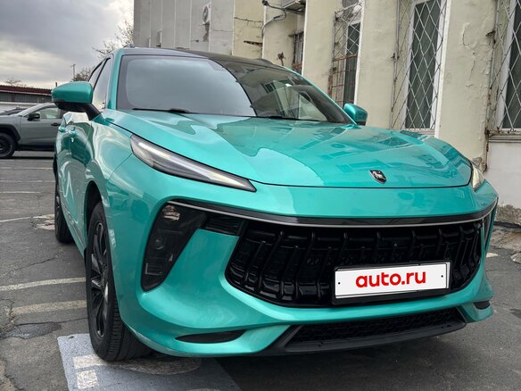 2022 Forthing T5 EVO, зелёный, 1825000 рублей - вид 2