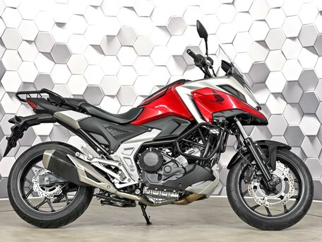 2024 Honda NC 750X, красный, 1277000 рублей, вид 3