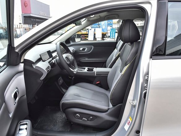2026 Changan Qiyuan Q05 51.9 kWh II, белый, 1895000 рублей - вид 9