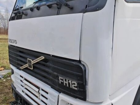 1999 Volvo FH, белый, 550000 рублей, вид 3
