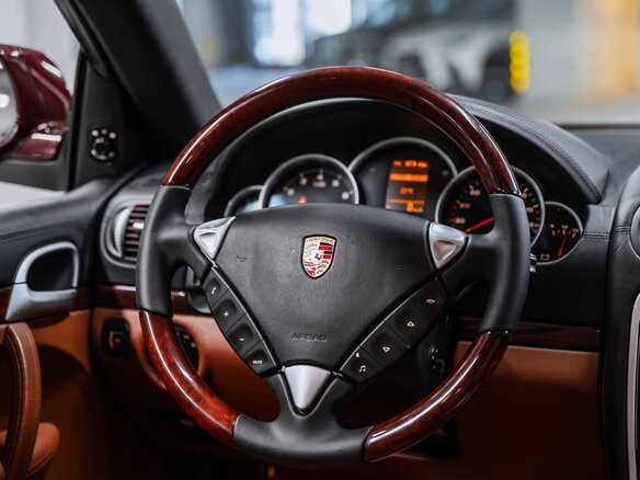2007 Porsche Cayenne S I Рестайлинг (957), красный, 1800000 рублей - вид 13