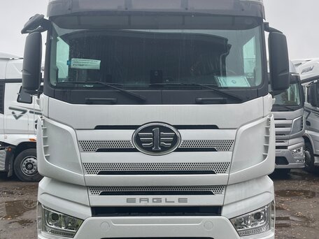 2024 FAW J7, белый, 8600000 рублей, вид 2