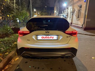 2017 Infiniti QX30, белый, 2650000 рублей, вид 3