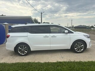 2018 Kia Carnival III, белый, 2500000 рублей, вид 2