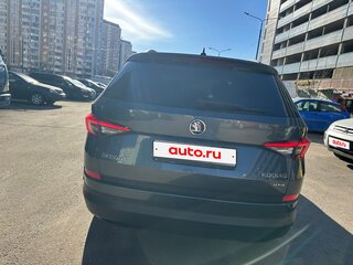 2017 Skoda Kodiaq I, серый, 2200000 рублей, вид 2