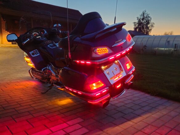 2002 Honda GL 1800 Gold Wing, синий, 630000 рублей - вид 13
