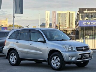 2005 Toyota RAV4 II (XA20) Рестайлинг, серебристый, 1570000 рублей, вид 3