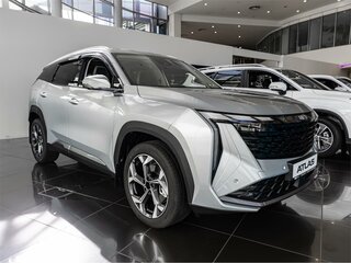 2026 Geely Atlas II, серебристый, 3449990 рублей, вид 3
