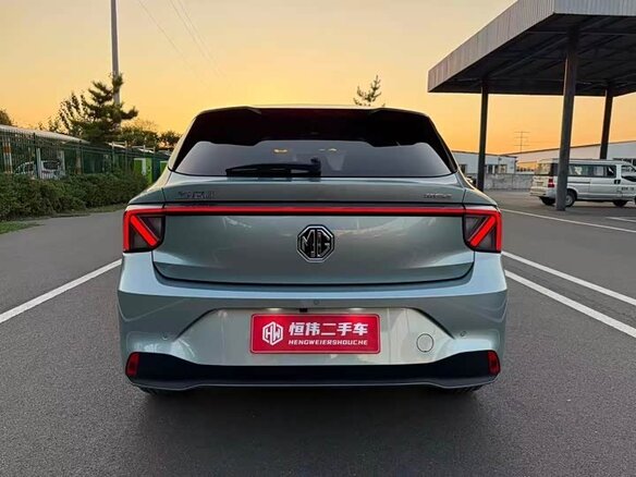 2025 MG 4 EV 42.8 kWh II, зелёный, 1675000 рублей - вид 4