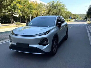 2026 Changan Qiyuan Q05 40.3 kWh II, серебристый, 1949208 рублей, вид 1