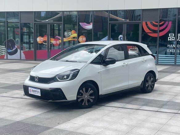 2023 Honda Fit IV Рестайлинг, белый, 1390325 рублей