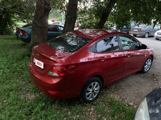 2013 Hyundai Solaris I, красный, 700000 рублей, вид 3