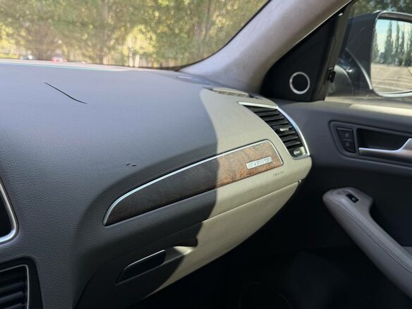 2010 Audi Q5 I (8R), чёрный, 1270000 рублей - вид 10