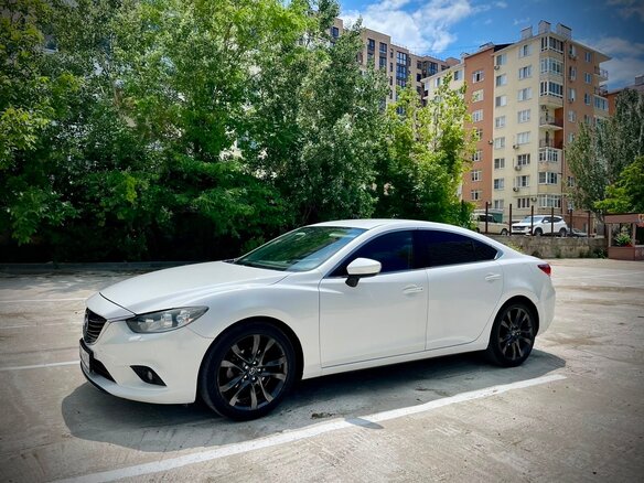 2015 Mazda 6 III (GJ) Рестайлинг, белый, 1400000 рублей - вид 1