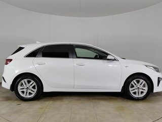 2018 Kia Ceed III, белый, 1460000 рублей, вид 4