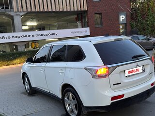 2012 Mitsubishi Outlander III, белый, 1150000 рублей, вид 5