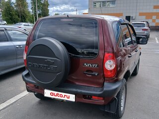 2004 Chevrolet Niva I, красный, 450000 рублей, вид 3