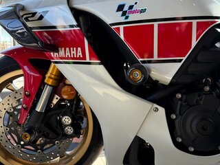 2022 Yamaha YZF-R1, белый, 2299000 рублей, вид 4