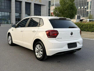 2022 Volkswagen Polo Plus (China Market), белый, 1150000 рублей, вид 4