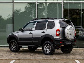 2012 Chevrolet Niva I Рестайлинг, серебристый, 655000 рублей, вид 4