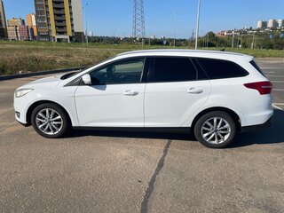 2016 Ford Focus III Рестайлинг, белый, 699000 рублей, вид 4