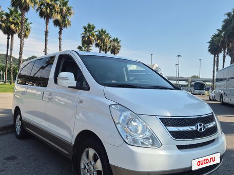 2013 Hyundai Grand Starex I, белый, 1950000 рублей, вид 1
