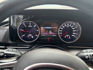 2022 Kia Carnival IV, белый, 3600000 рублей, вид 5