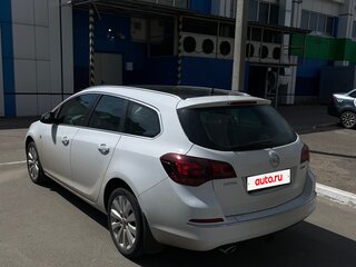 2014 Opel Astra J Рестайлинг, белый, 800000 рублей, вид 5
