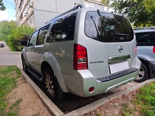 2012 Nissan Pathfinder III Рестайлинг, серебристый, 2000000 рублей, вид 3