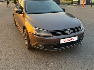 2011 Volkswagen Jetta VI, коричневый, 730000 рублей, вид 2