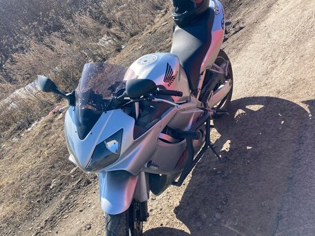 2002 Honda CBR 600F, серебристый, 440000 рублей, вид 2