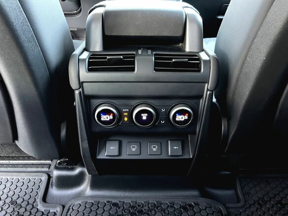 2021 Land Rover Defender 110 II, синий - вид 33