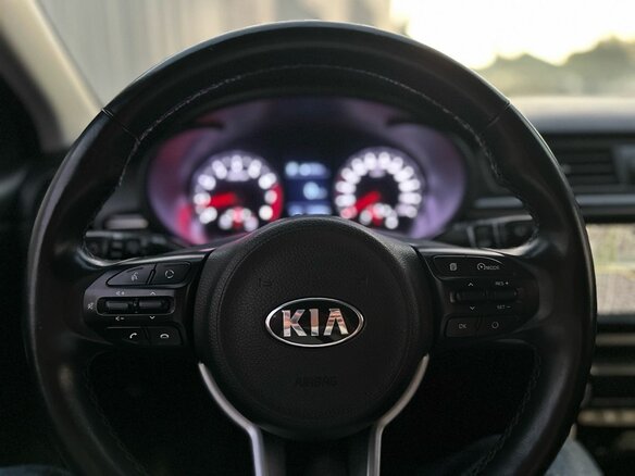 2019 Kia Rio IV, синий, 1525000 рублей - вид 18