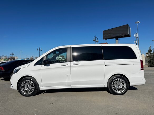 2021 Mercedes-Benz V-Класс Long 300 d длинный III (W447) Рестайлинг, белый, 7200000 рублей - вид 3