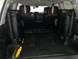 2012 Toyota Land Cruiser 200 Series Рестайлинг 1, белый, 3500000 рублей, вид 4