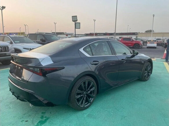 2025 Lexus IS 300 III Рестайлинг 2, серый, 6240000 рублей - вид 8